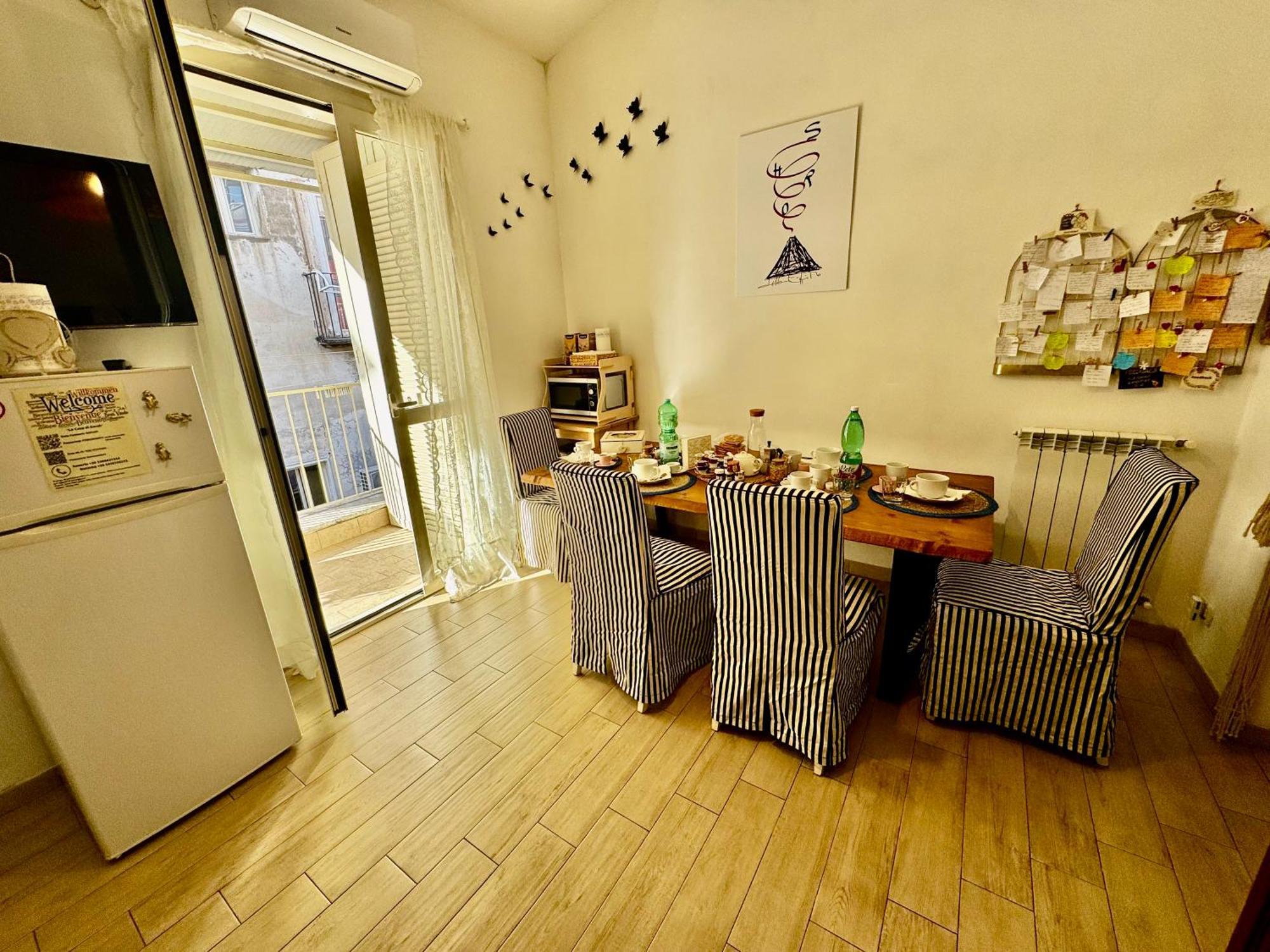 Ferienwohnung La Casa Di Sarah Aspetta Voi Neapel Exterior foto