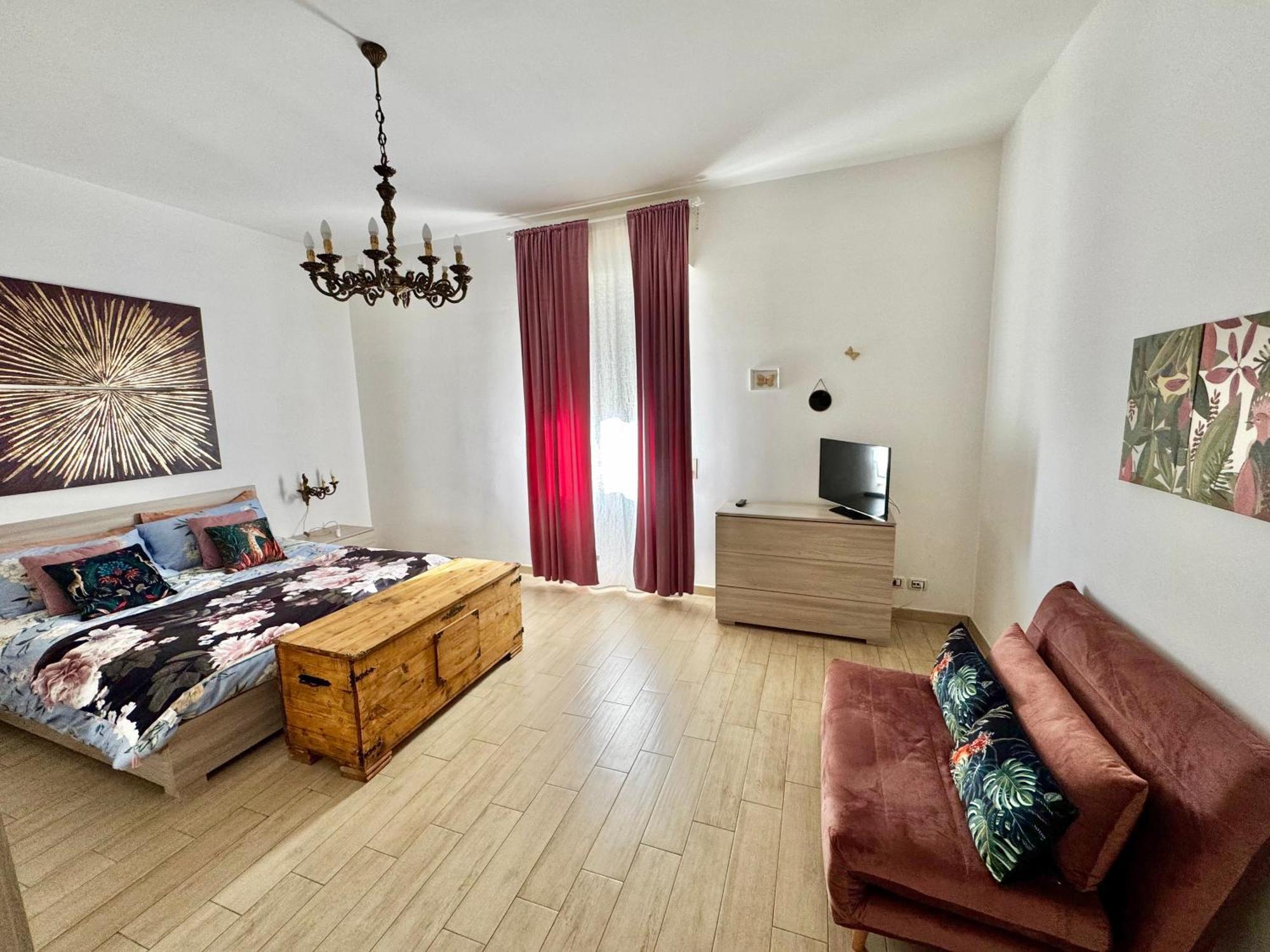Ferienwohnung La Casa Di Sarah Aspetta Voi Neapel Exterior foto